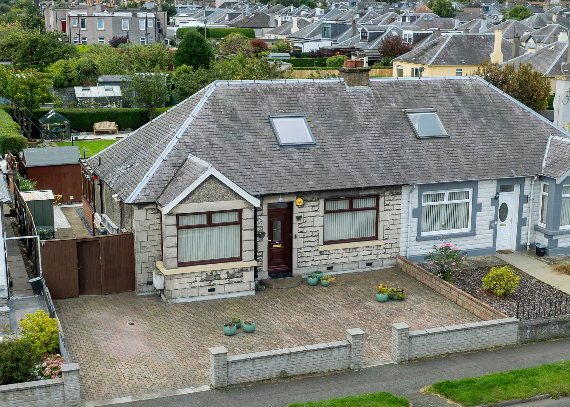 Aerial view of 118 Craigentinny Road, Edinburgh, and its surroundings